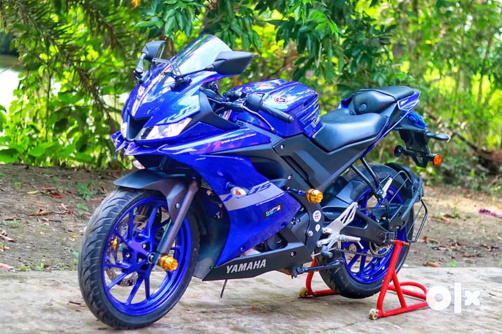 R15 blue bs6 sales