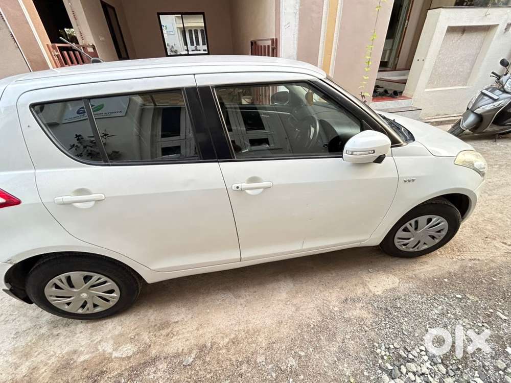Maruti Suzuki Swift Petrol 2014