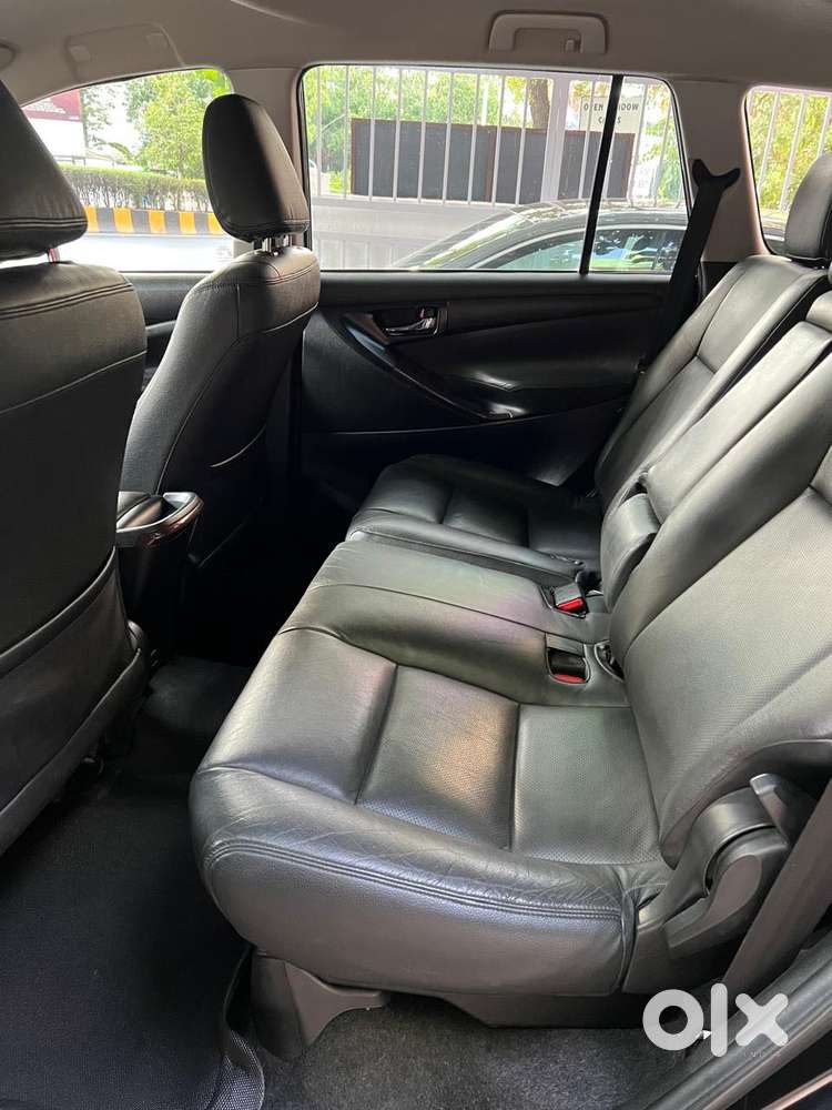 Toyota Innova Crysta [2020-ongoing] 2.4 Gx At 7 Str, 2021, Diesel