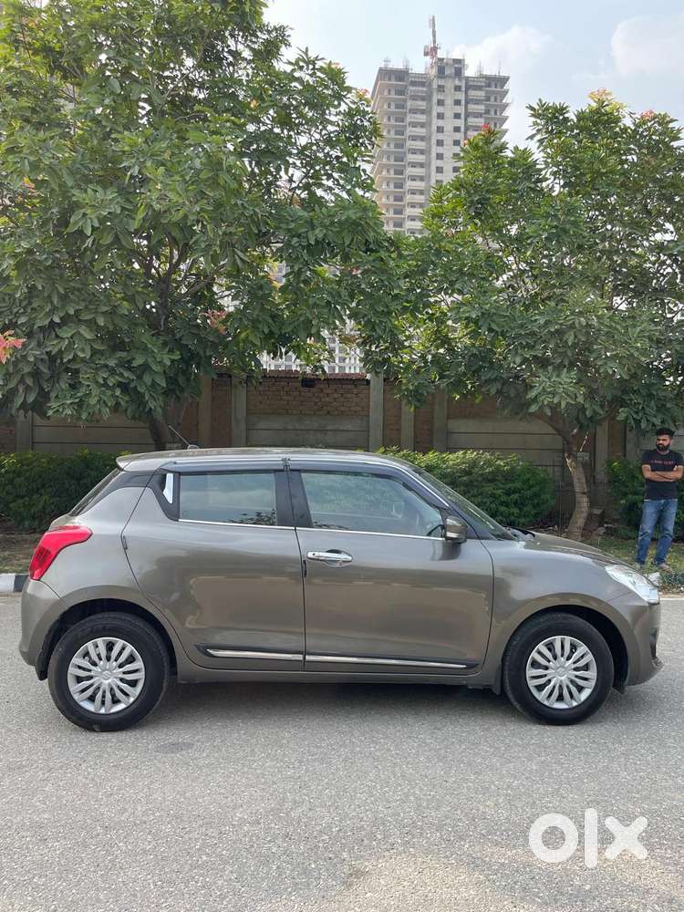 Maruti Suzuki Swift Vxi, 2020, Petrol