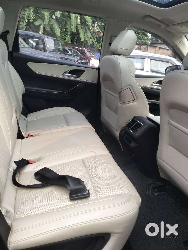 Mahindra Xuv700 2.2 Ax 7 Diesel Mt Luxury Pack Str, 2024, Diesel