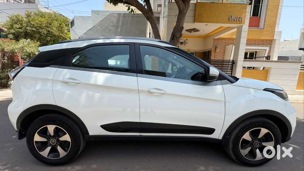 Tata Nexon 1.5 Revotorq Xm (s), 2022, Diesel
