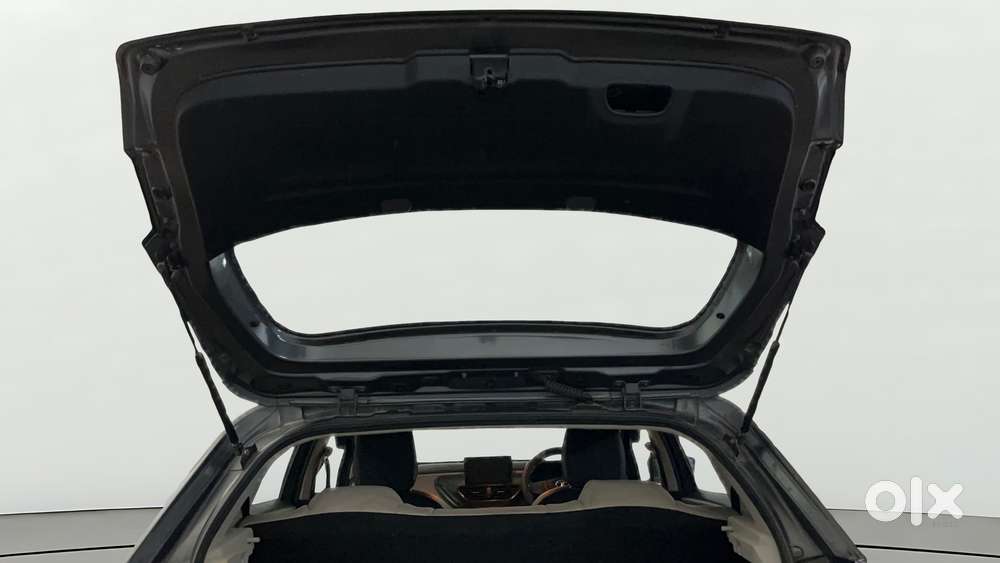 Tata Altroz Xe Petrol, 2022, Petrol