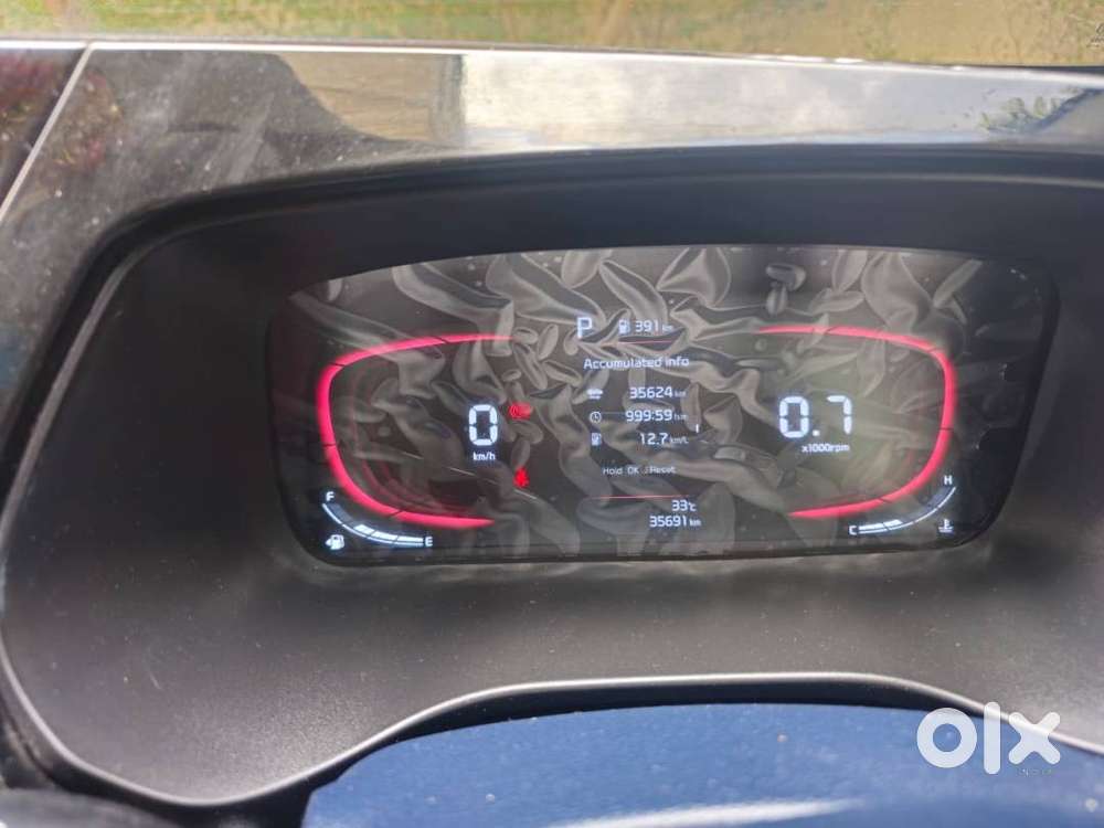 Kia Carens Luxury 2022