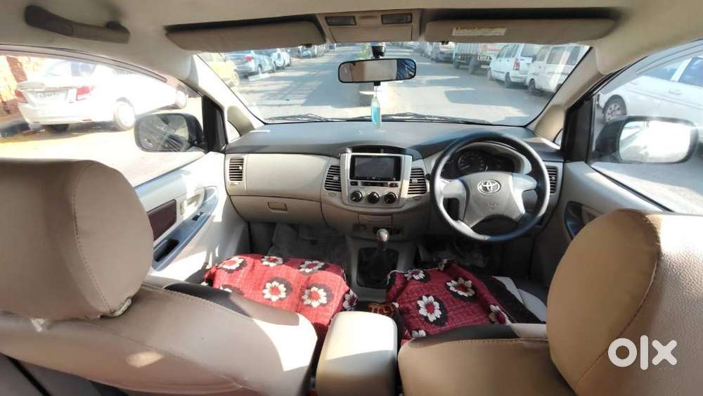 Toyota Innova 2.5 G (diesel) 8 Seater, 2013, Diesel
