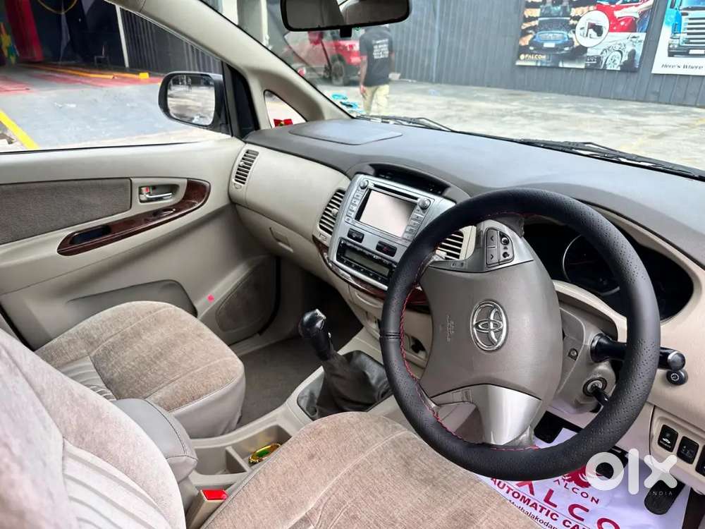Toyota Innova 2013 Diesel 170000 Km Driven