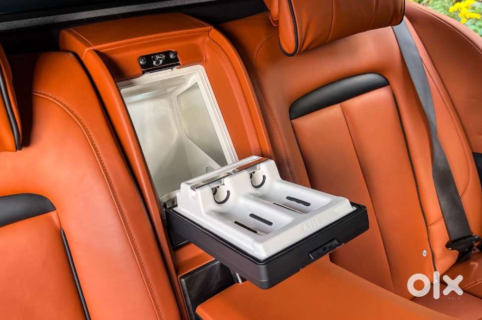 Rolls-royce Cullinan, 2022, Petrol