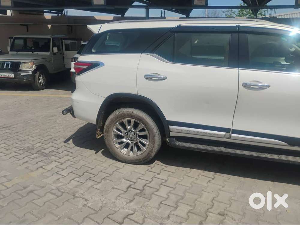Toyota Fortuner 2023 Diesel 163000 Km Driven