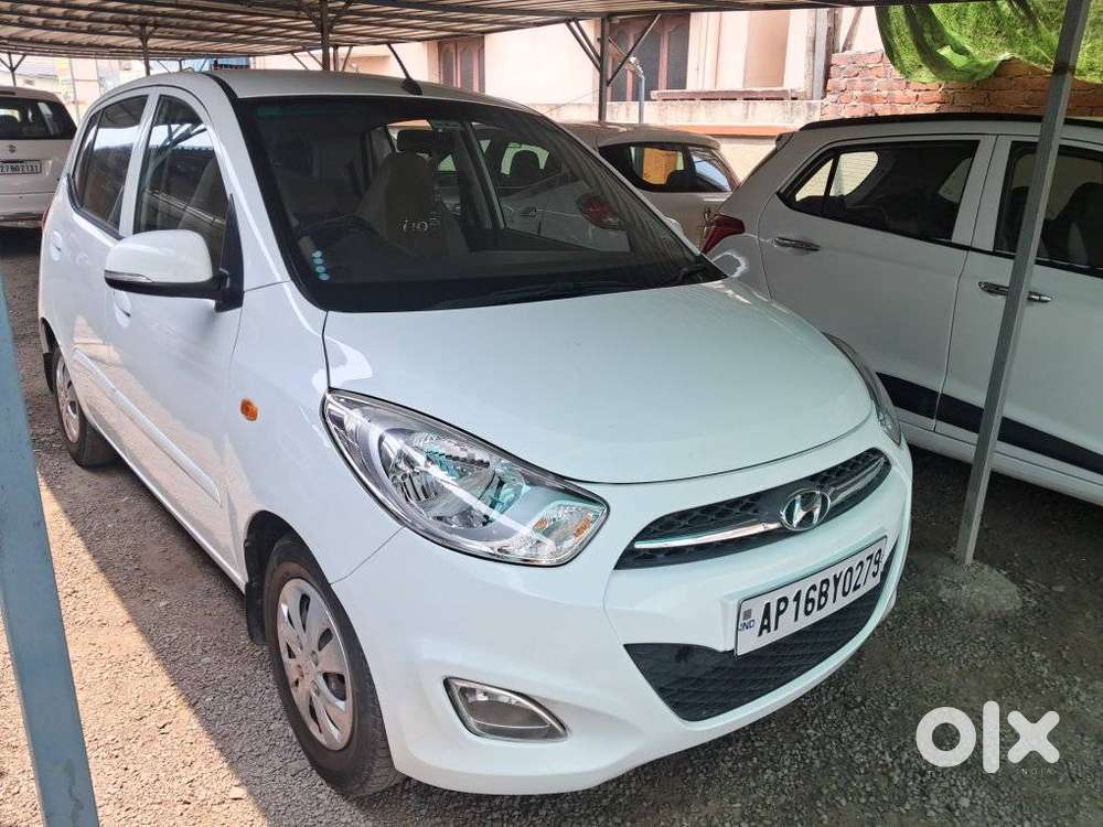 Hyundai I10 Sportz, 2011, Petrol