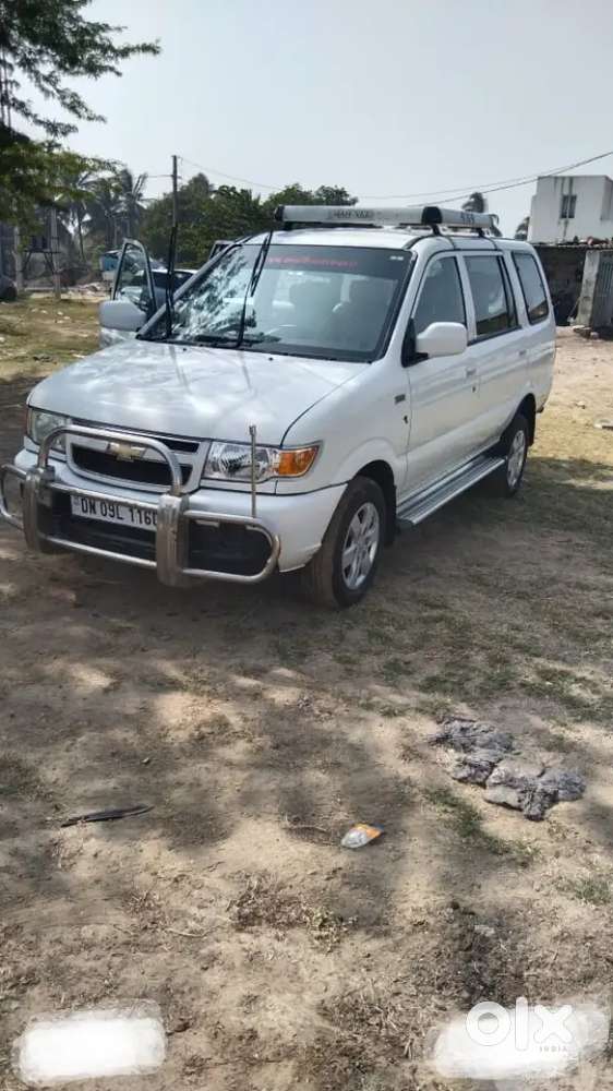 Chevrolet Tavera Ls B3 2017.