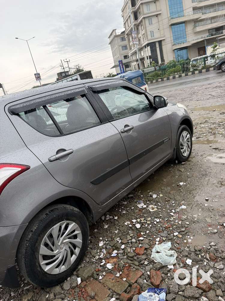 Maruti Suzuki Swift Vxi Optional, 2015, Petrol