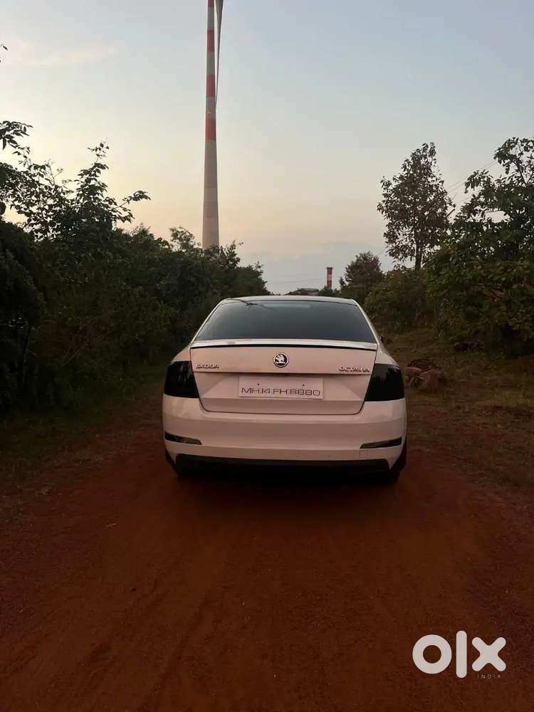 Skoda Octavia Elegance 2016 Automatic Petrol