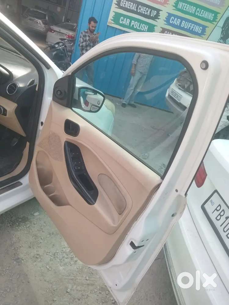 Ford Figo Aspire Petrol 2016