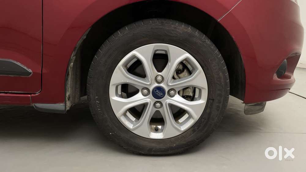 Ford Figo 2012-2015 Petrol Titanium, 2016, Petrol