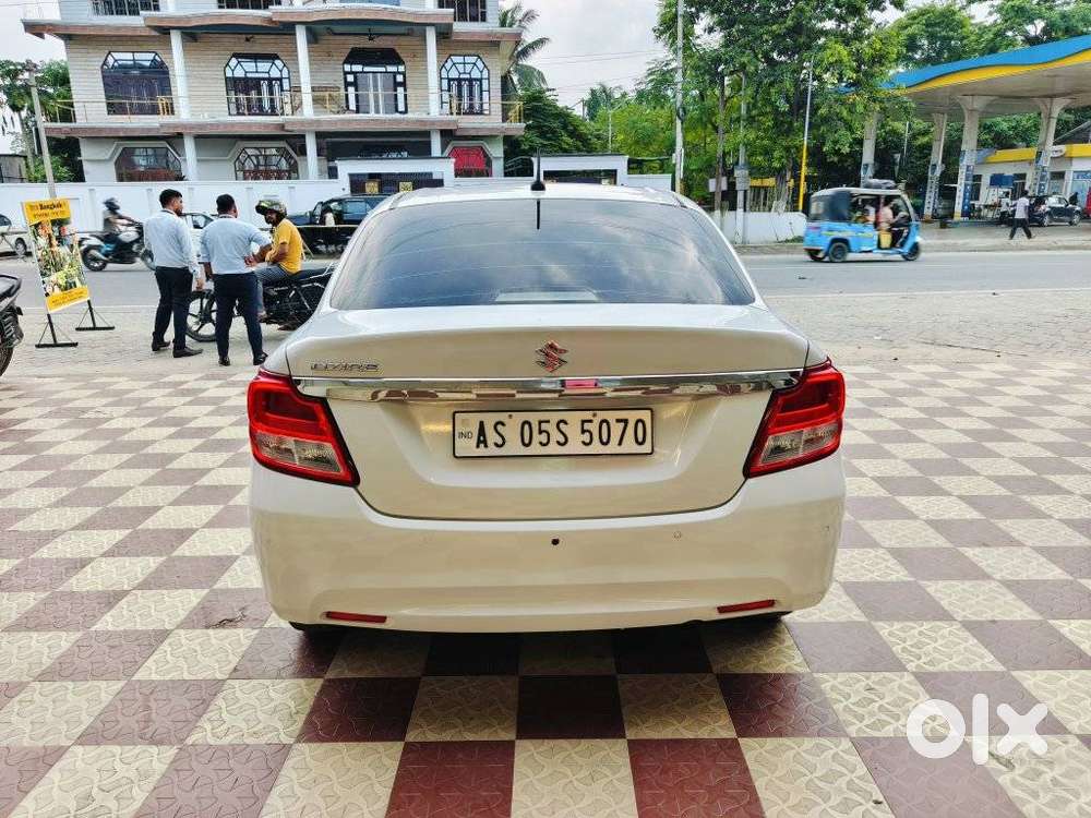 Maruti Suzuki Dzire 1.2 Vxi, 2022, Petrol