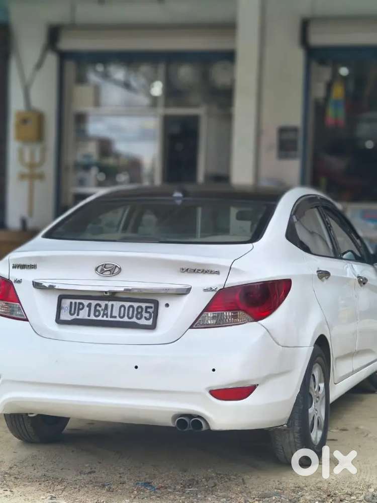 Hyundai Verna 2012 Diesel 100000 Km Driven