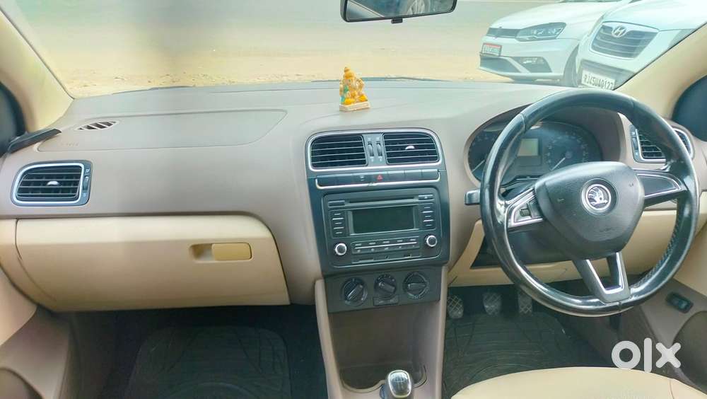 Skoda Rapid 1.6 Tdi Ambition Plus, 2014, Diesel