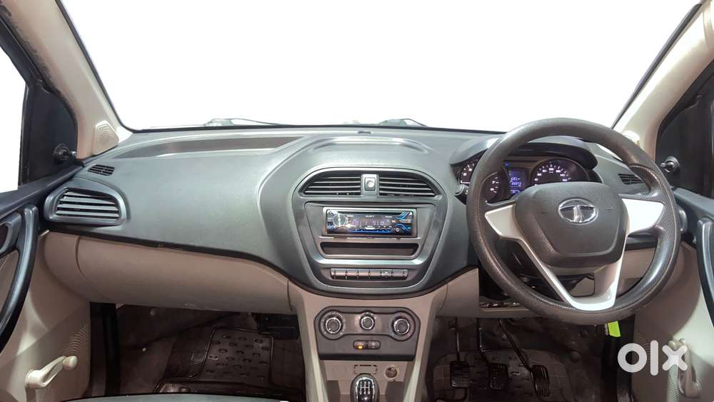 Tata Tiago Xe, 2018, Petrol