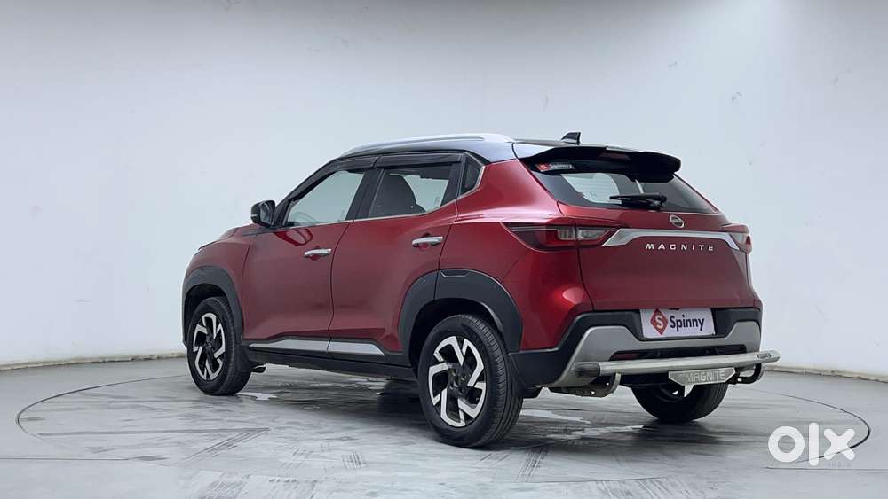Nissan Magnite 1.0 Xv Premium Dual Tone, 2023, Petrol