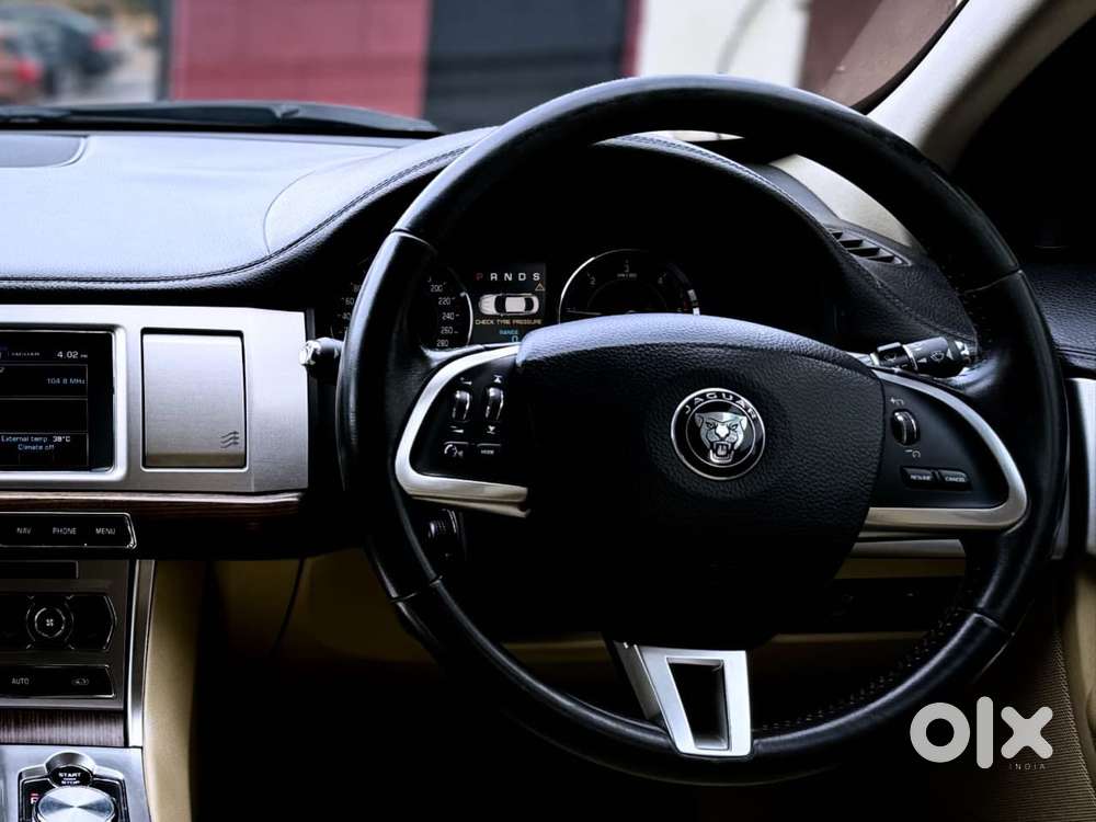 Jaguar Xf 2.2 Litre Luxury, 2015, Diesel