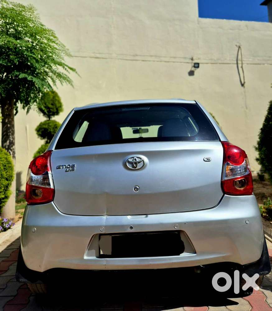 Toyota Etios Liva 2014 Petrol - 75,000 Km - Single Owner
