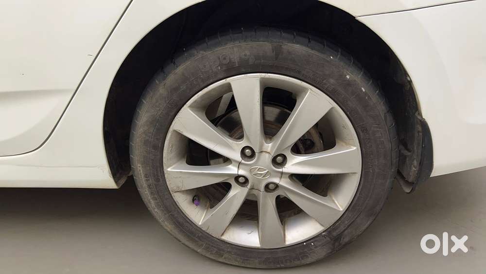 Hyundai Verna 1.6 Sx Vtvt (o) At, 2012, Petrol