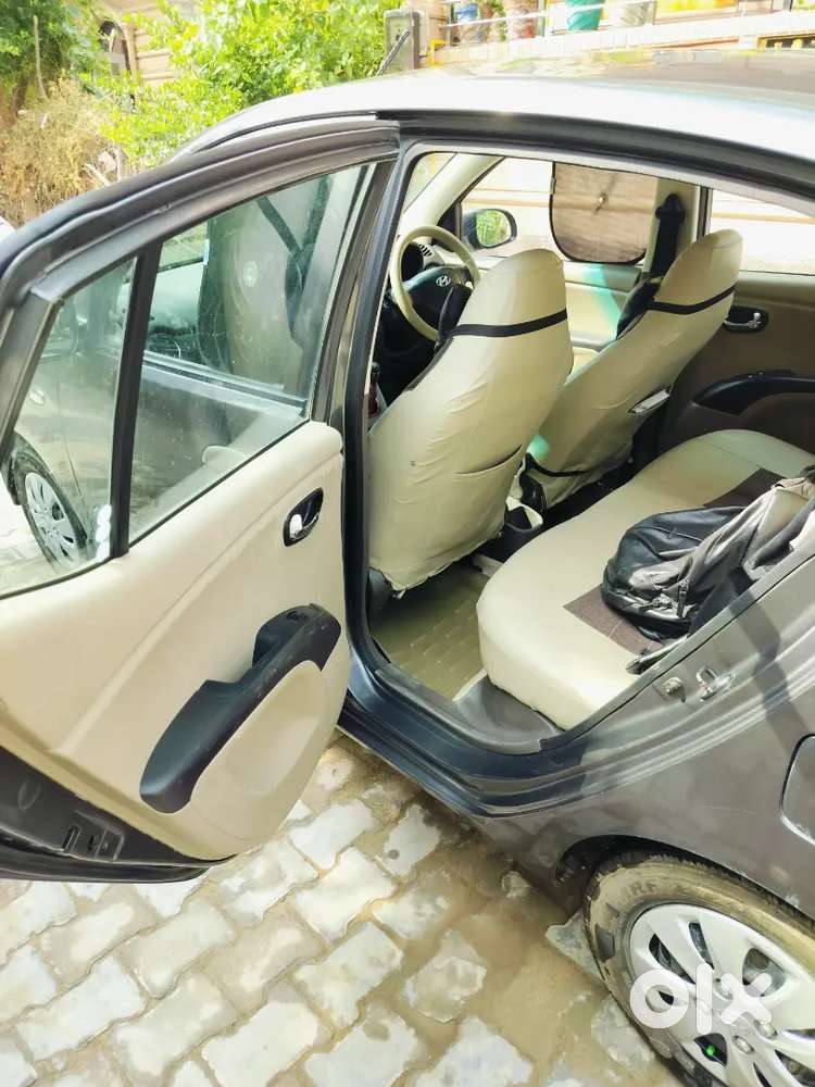 Hyundai I10 2011 Cng & Hybrids Well Maintained