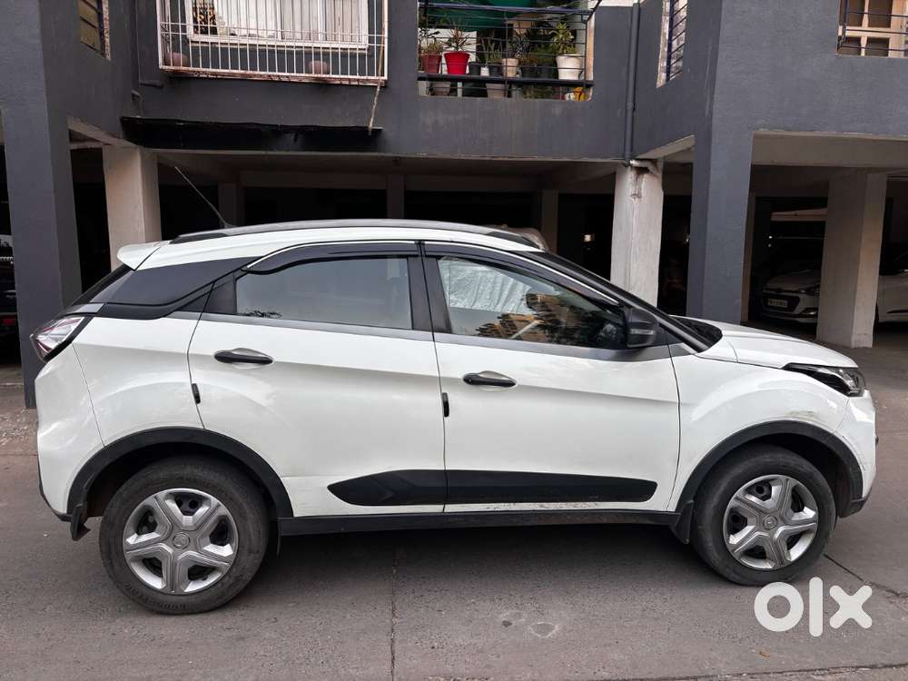 Tata Nexon Xm 2021 Petrol – White – Well Maintained Suv