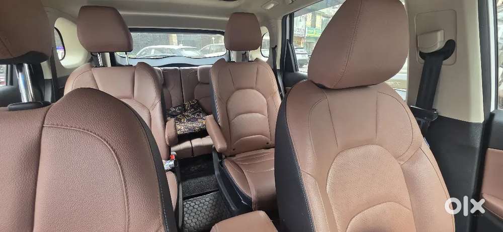 Six Seater Petrol Manual,  Less Driven,top Model
