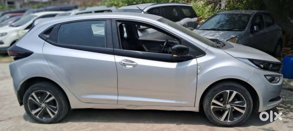 Tata Altroz Xz, 2020, Petrol