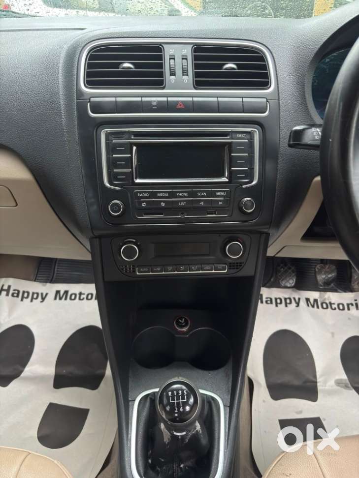 Volkswagen Polo Petrol Highline 1.2l, 2014, Petrol