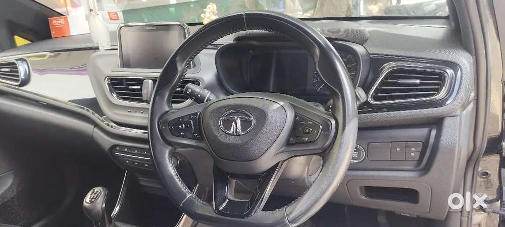Tata Altroz 2022 Petrol Dark Edition