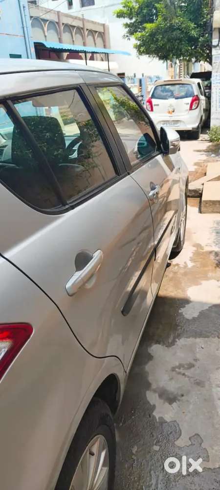 Maruti Suzuki Swift 2016