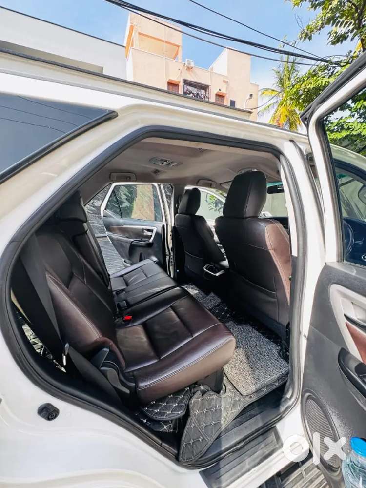 Toyota Fortuner Auto 4×4  Shrm Track Non Accident New Tyres N Battery