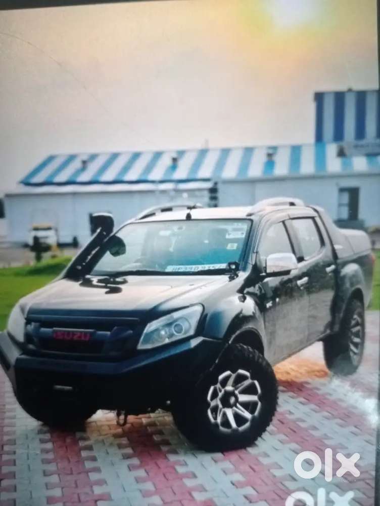 Isuzu D-max V-cross 2017