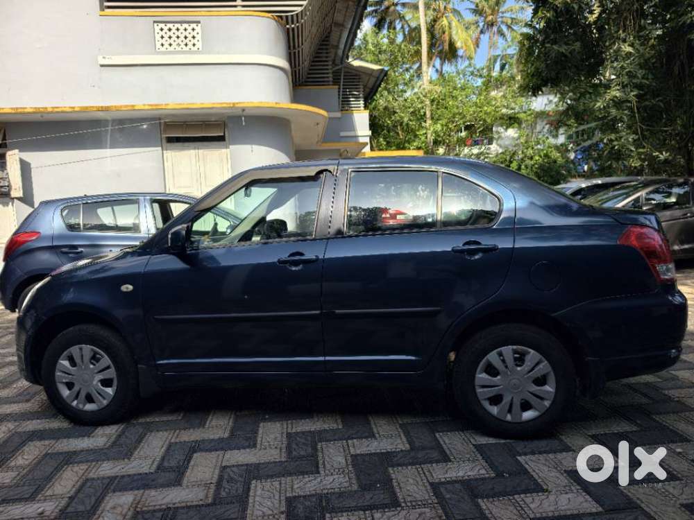 Maruti Suzuki Swift Dzire 1.2 Vxi Bsiv, 2011, Petrol