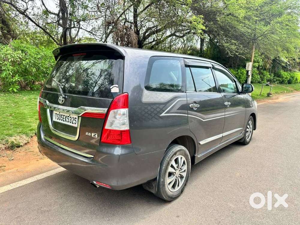 Toyota Innova 2.5 Zx 7 Str Bs-iv, 2015, Diesel