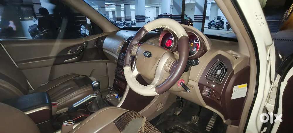 Mahindra Xuv500,dealer,cars24 And Spinny Don't Message