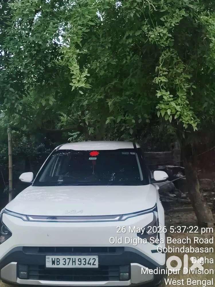 Kia Carens Clavis 2025 Petrol Manual 7-seater