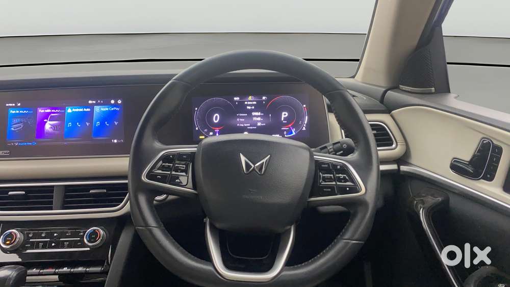 Mahindra Xuv700 2.0 Ax 7 Petrol Mt Str, 2021, Petrol