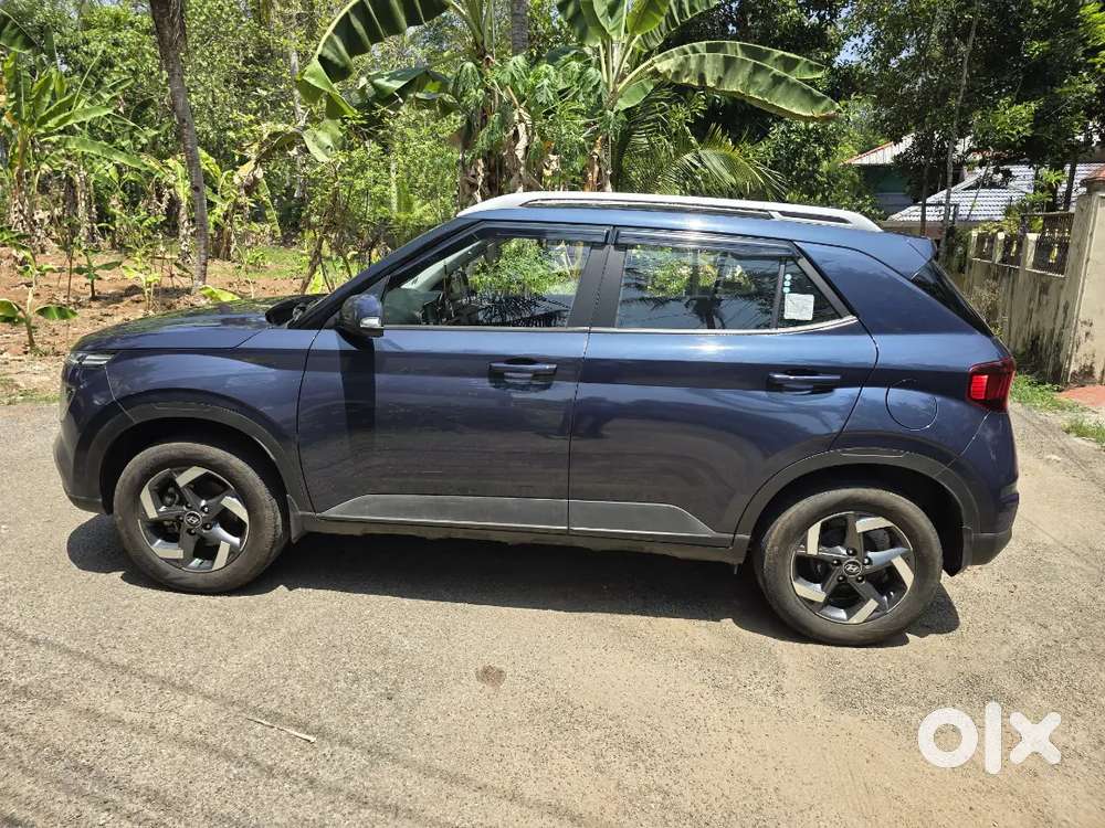 Hyundai Venue 2019 December Petrol Well Maintained 39000 Kms