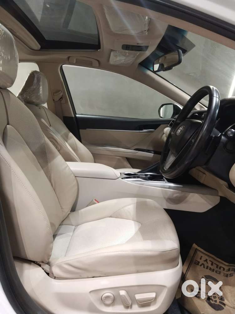 Toyota Camry Hybrid, 2021, Petrol