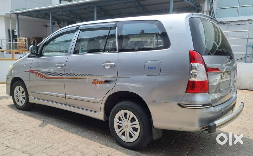 Toyota Innova 2.5 G (diesel) 8 Seater, 2016, Diesel
