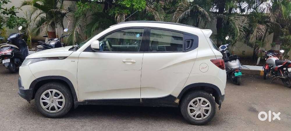 Mahindra Kuv 100 (2016)