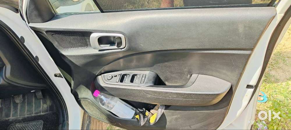 Hyundai Venue Car Urgent Sell