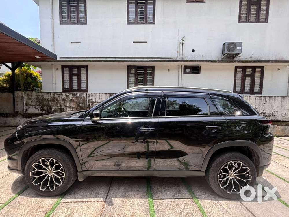 Toyota Urban Cruiser 1.5 Petrol Manual 2024