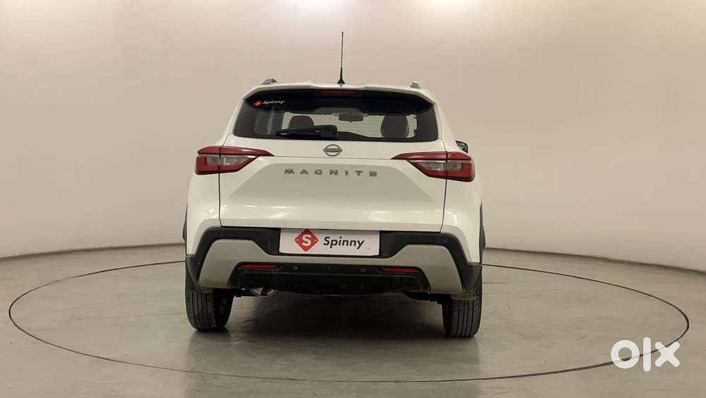 Nissan Magnite 1.0 Xv Executive, 2022, Petrol