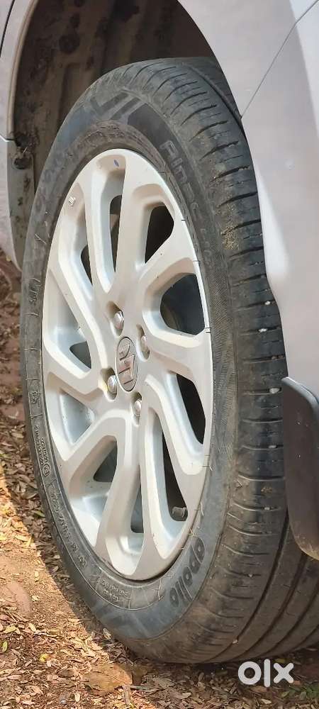 Maruti Suzuki Baleno Zeta Top Conditions