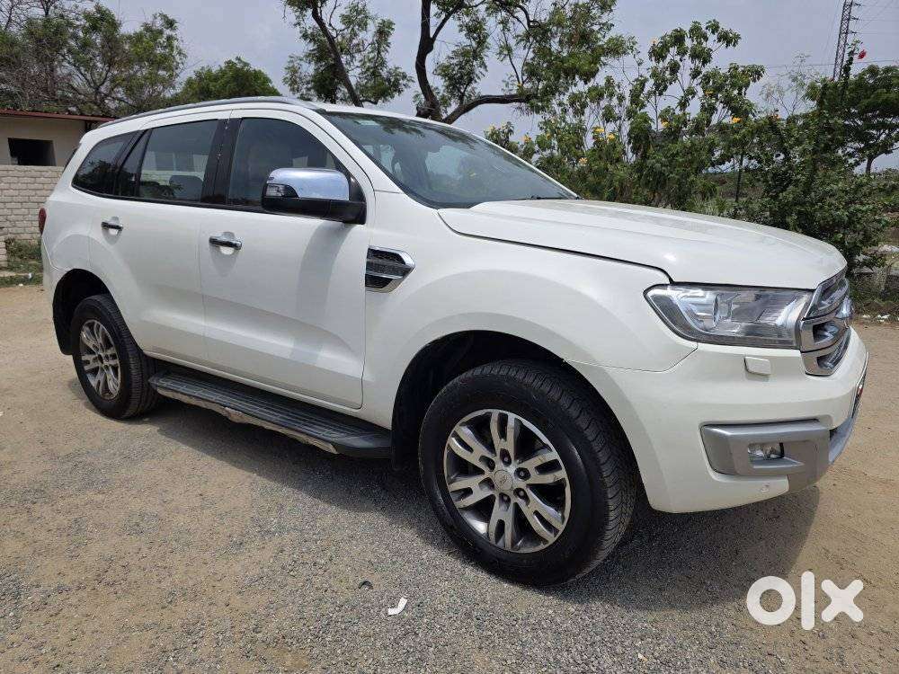 Ford Endeavour 2.2 Titanium At 4x2, 2017, Diesel