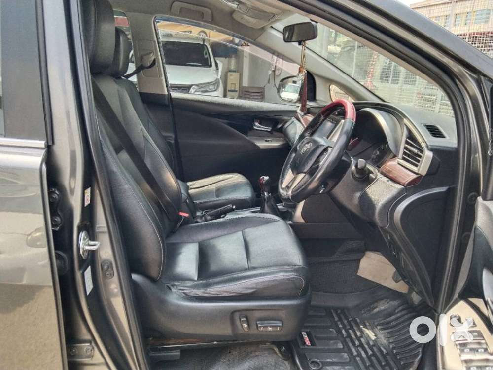 Toyota Innova Crysta Zx 2.4 Diesel 7 Seater, 2016, Diesel